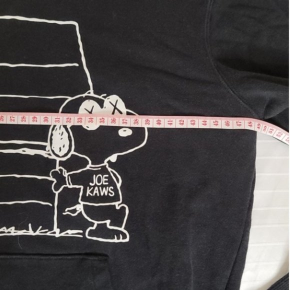 KAWS Uniqlo Limited Peanuts Snoopy Logo Hoodie Sweatshirt - Picture 4 of 8